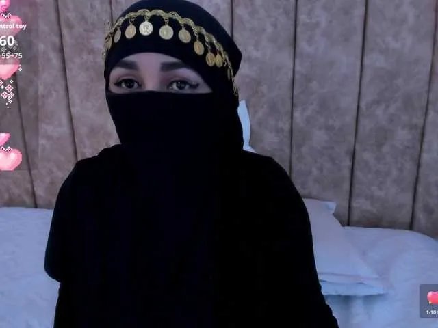 -Alisha on BongaCams