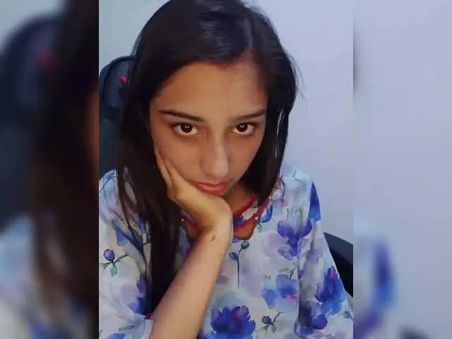 AlinaPopy on BongaCams