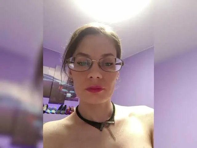 analiMilana on BongaCams 