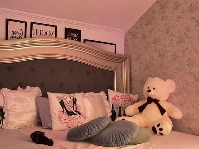 BrookeEmber on BongaCams 