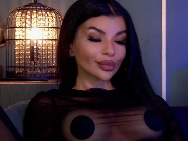 EleniaDevons on BongaCams 