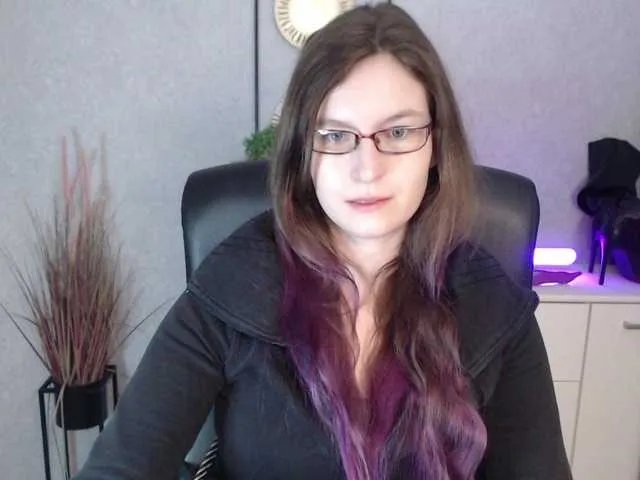 EmmaHeart on BongaCams 