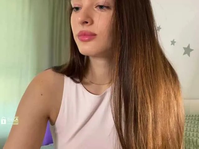 EmmSee on BongaCams 