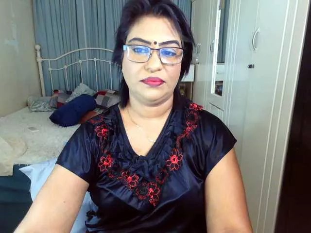indiandelight001 on BongaCams 