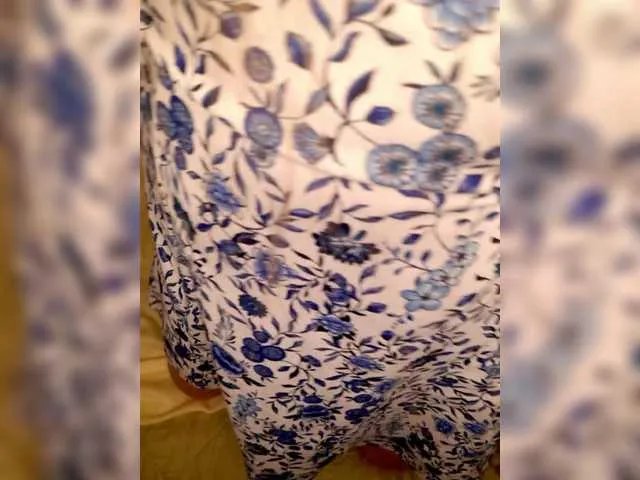 little-pussy3 on BongaCams