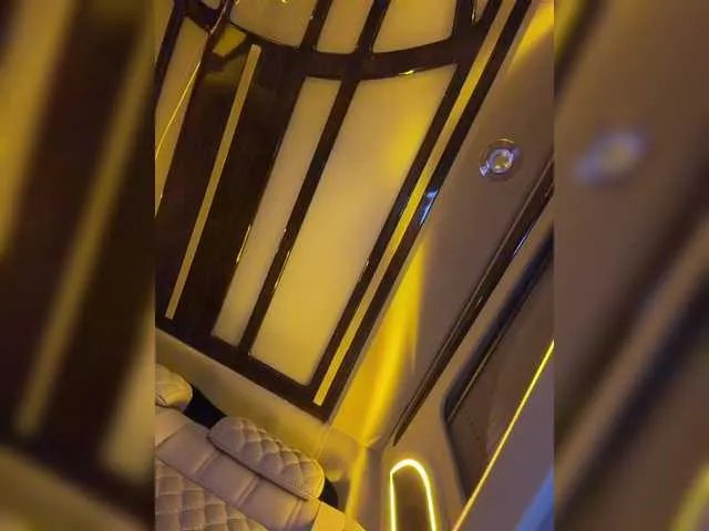 OrgazMia — Our conversation can turn into an aphrodisiac.
I am turned on by men who know what they want.
I want to be wanted so that guys go crazy for me.
So say something like, 