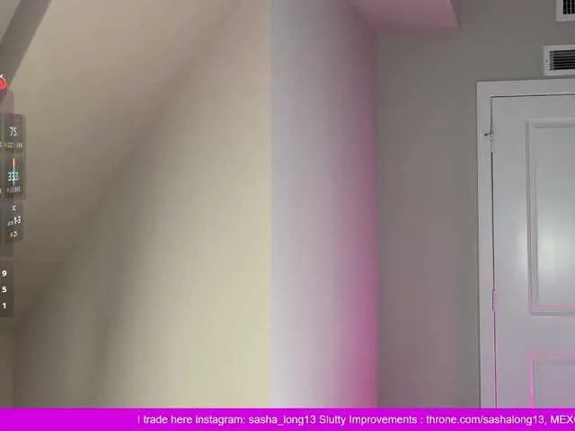 Sashalong13 on BongaCams 