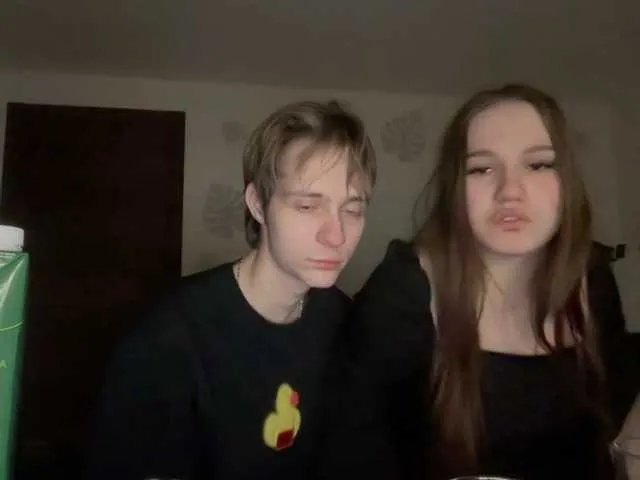 titsDestroy2007 on BongaCams