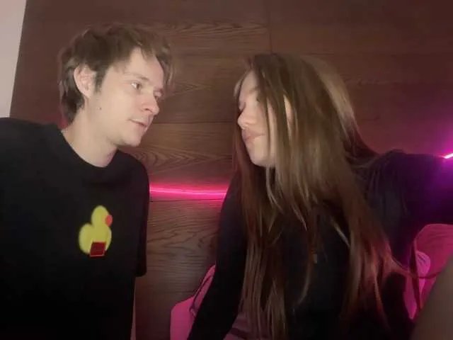 titsDestroy2007 on BongaCams