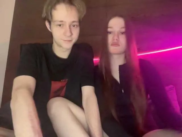 titsDestroy2007 on BongaCams