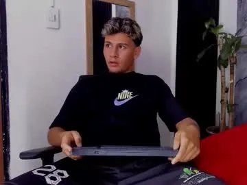 alan__smith on Chaturbate 