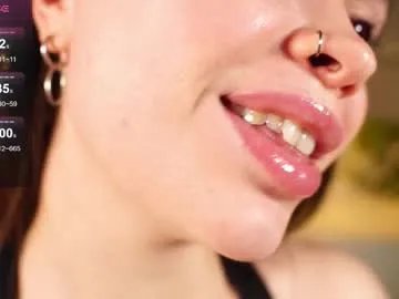 alma_yammy on Chaturbate 