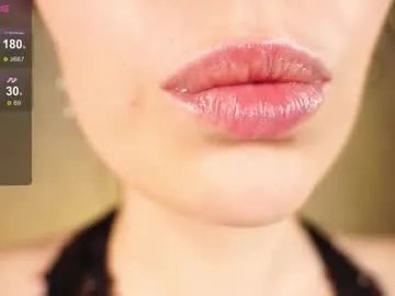 alma_yammy on Chaturbate 