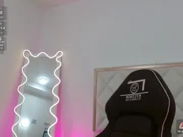 beella_tay1 on Chaturbate 