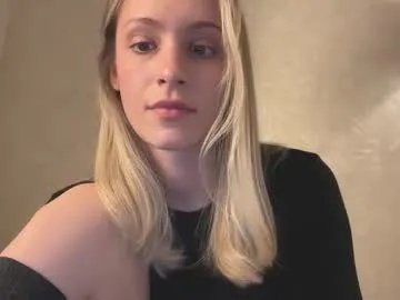 fflloowweerr on Chaturbate 