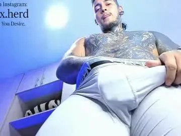 jaxxxonherd on Chaturbate 