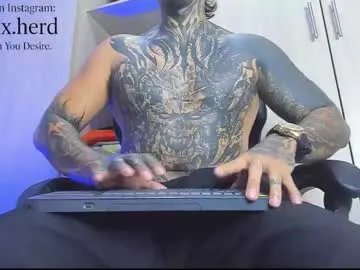 jaxxxonherd on Chaturbate 