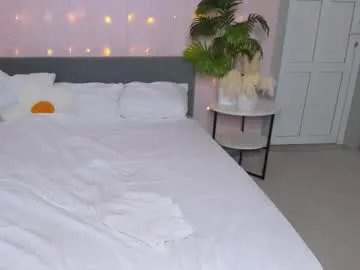 michele_mack on Chaturbate