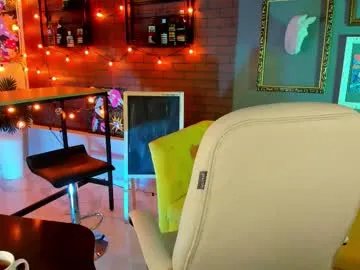 sarahholly on Chaturbate 