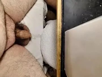 small_1986 on Chaturbate