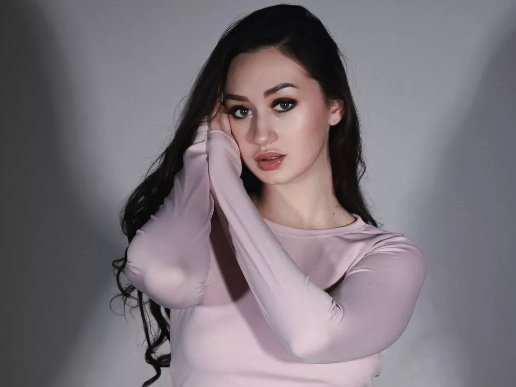LeilaYildiz from LiveJasmin