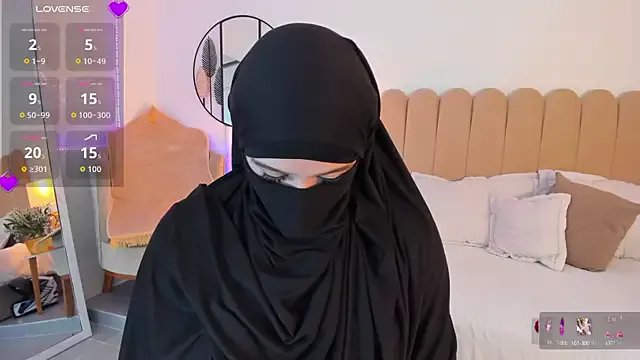 anna-henao on StripChat 