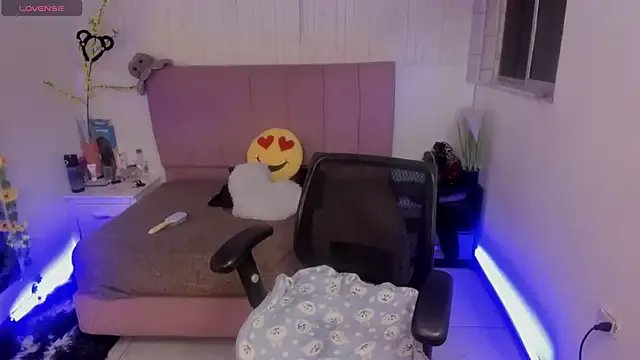 anna_moon11 on StripChat 