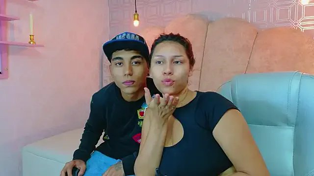 Annyeli on StripChat 