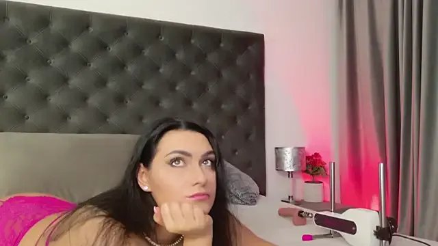 AvaDergan on StripChat 