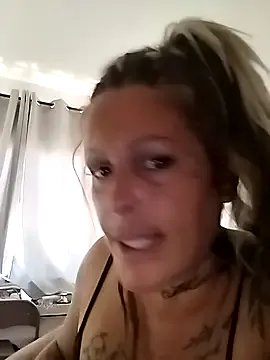 canariamorbosa on StripChat 