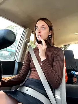 DollyTall on StripChat 