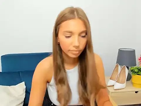 EmmaGorgeous on StripChat 