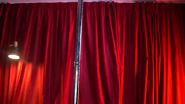 Evelyn_Evyyy on StripChat 