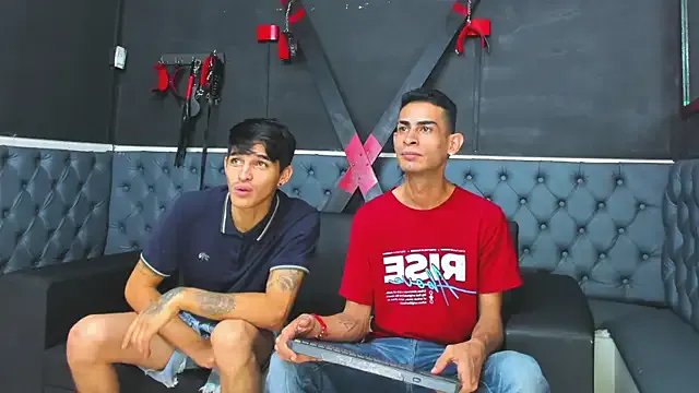 Golldens_Dreamss on StripChat 