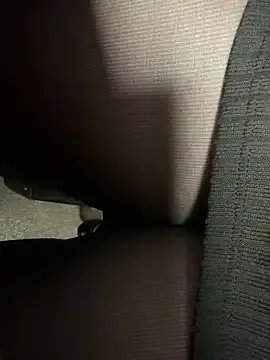 HiddenHoneyLDN on StripChat 