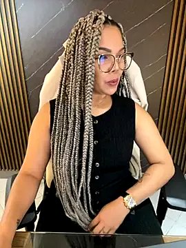 KellyBrooklyn_ on StripChat 