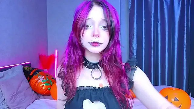 KittieHeart on StripChat 