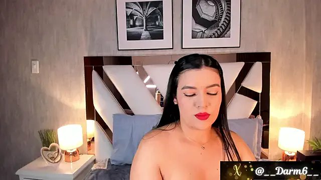 Lia_Simons on StripChat