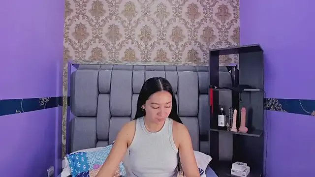 Lila_Pinky on StripChat 