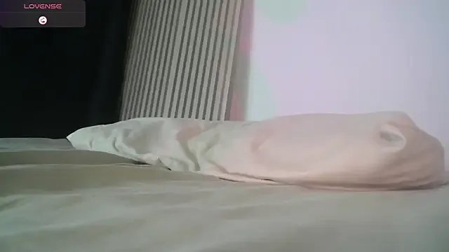 LilybethGray on StripChat 