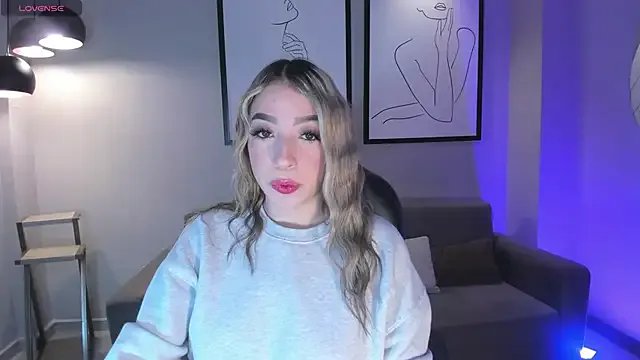 LizzCooper on StripChat 