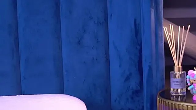 MillaSerene on StripChat 