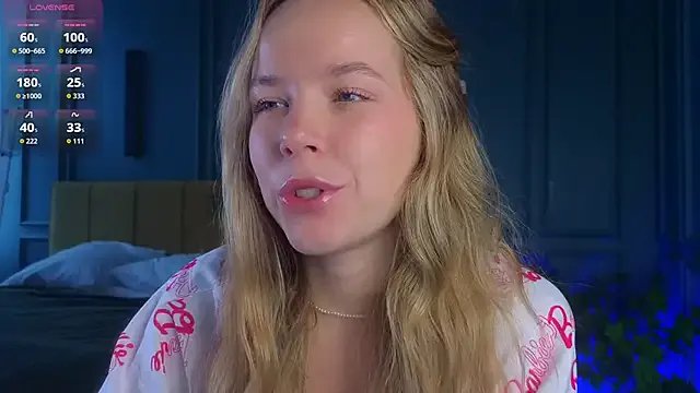 milly_shy on StripChat 