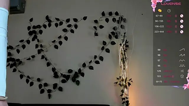 MollyDollz on StripChat 