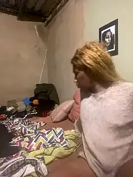 Moorella1 on StripChat 