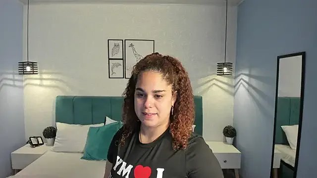 ninna_curly on StripChat 