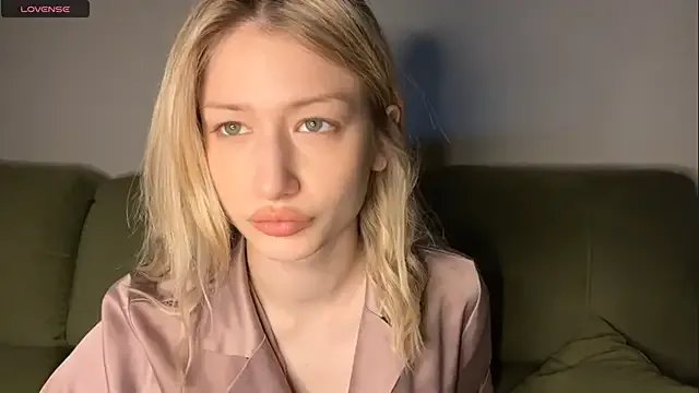 Selemene_ on StripChat 