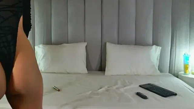 Selene_Brownie on StripChat 