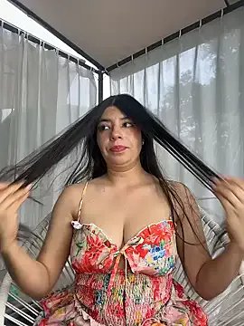 ShyDesireXXX on StripChat