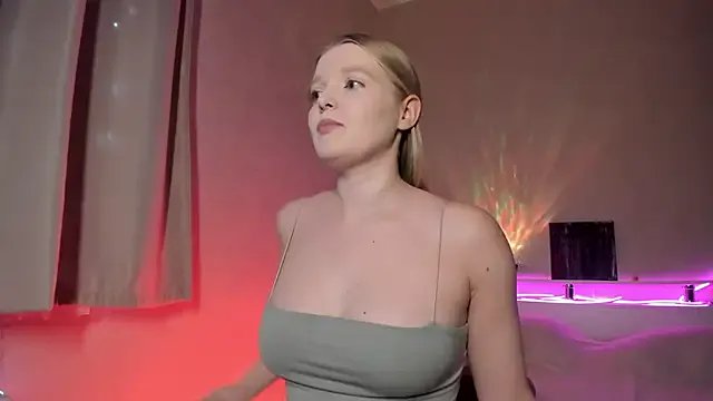 Ssweet_annie on StripChat 